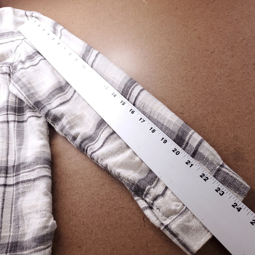 American Eagle Plaid Hooded Button Up Shirt Women L Gray Gorpcore Cabincore SOFT - Picture 6 of 11